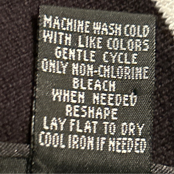 Rue21 Striped Pullover Sweater, Size M. - Picture 6 of 6